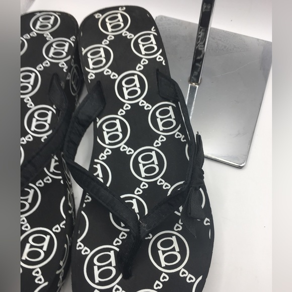 Authentic BeBe Flip Flop Wedge - Picture 6 of 8